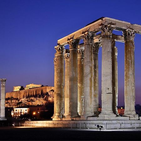 Athens Gateaway Next To Kallimarmaro And Acropolis Kültér fotó
