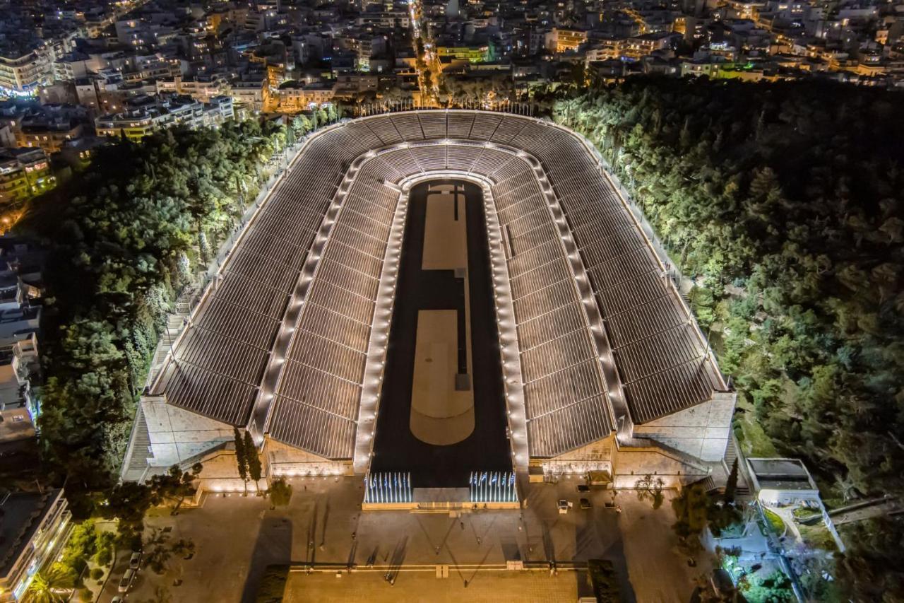 Athens Gateaway Next To Kallimarmaro And Acropolis Kültér fotó